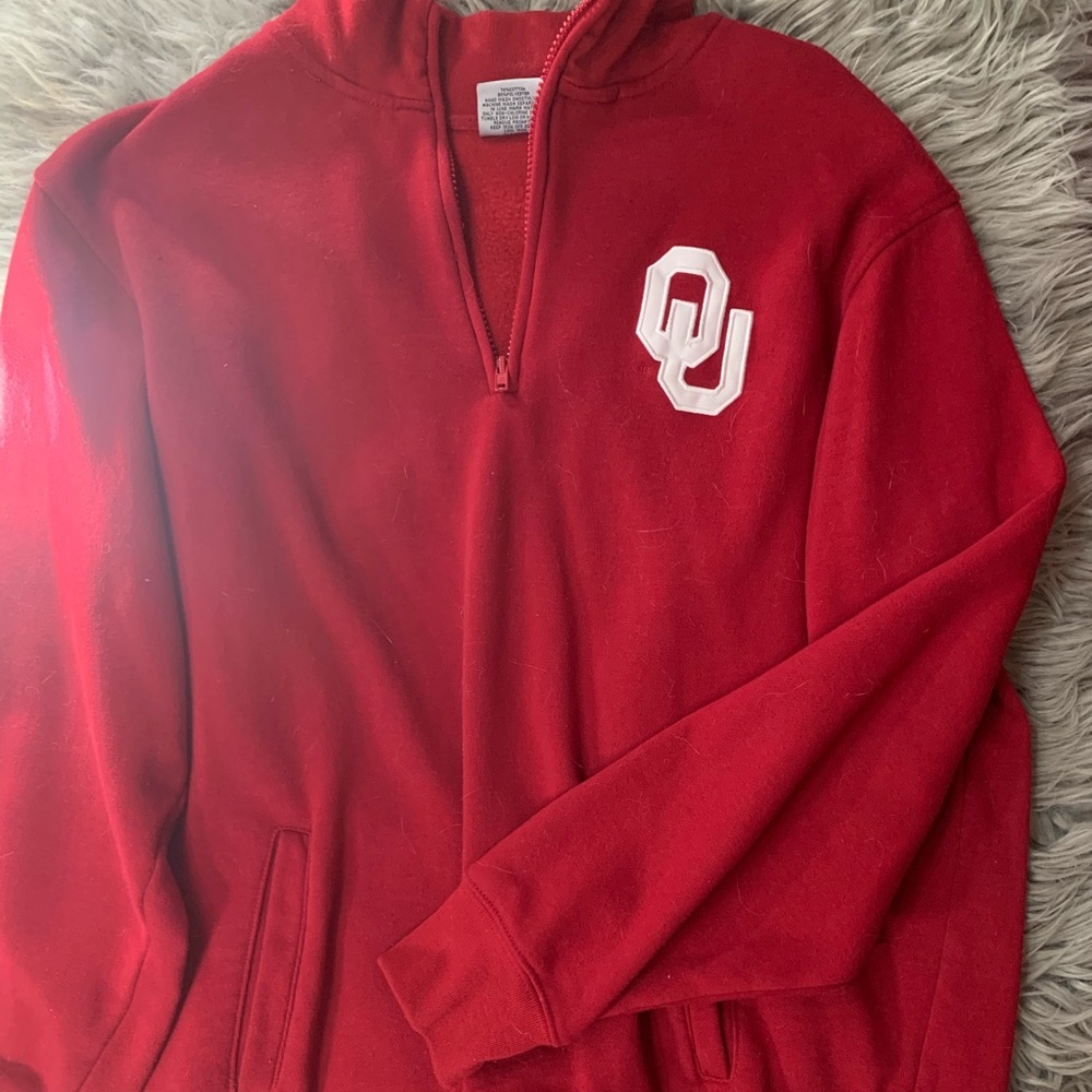 OU pullover